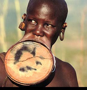 Negress with Lip Adornment