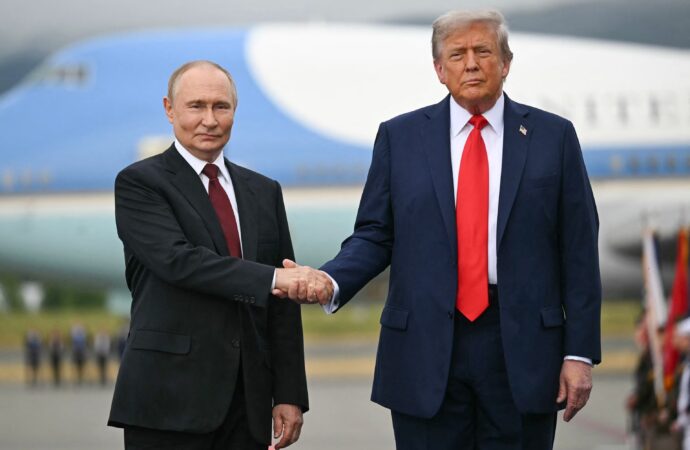 Famous jew pervert wants his American host people to assassinate Vladimir Putin